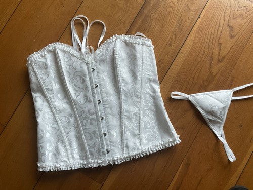 New beautiful overbust white - new,