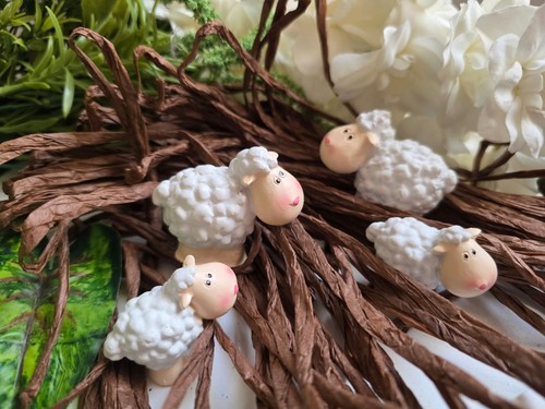 Miniature sheep figures small - miniature,