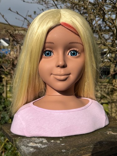 Girly stylist ella - stylist, dolls