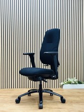 RH Logic 220 Ergonomic Office