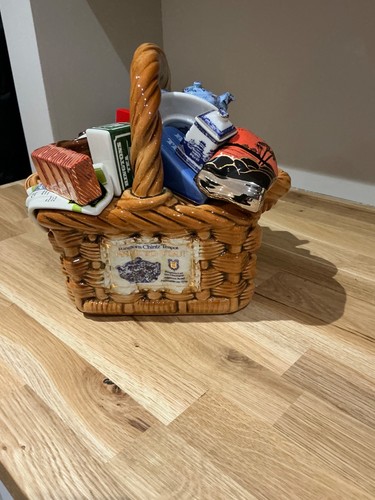 Ringtons monty basket - “monty”,