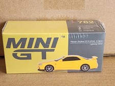 1/64 NEW MiniGT Nissan Skyline