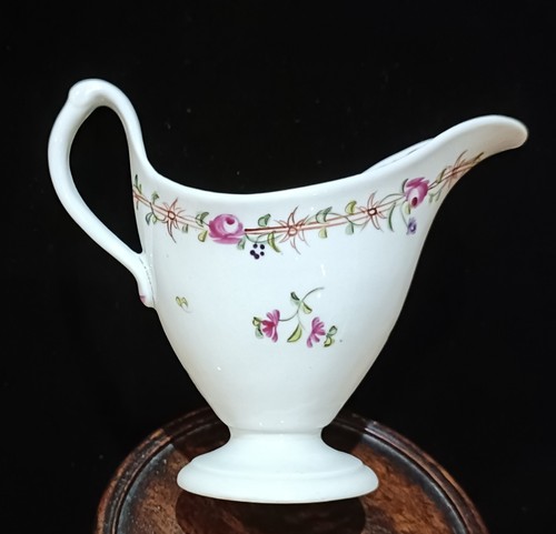 New hall cream jug 186 - new,