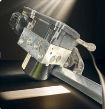 Mercedes C220 estate abs pump