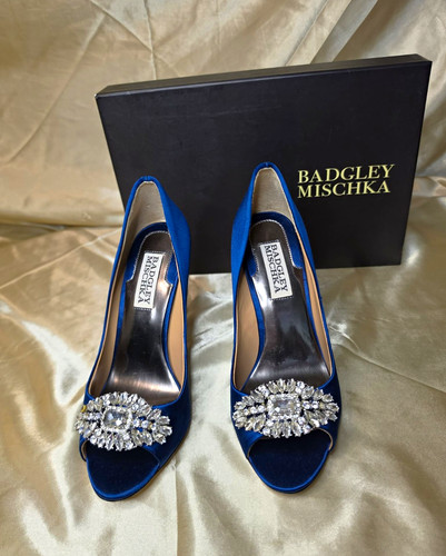 Badgley mischka blue satin - mischka,