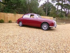 1969 JAGUAR / DAIMLER 250 AUTO V8