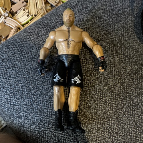 Mattel wwe brock lesnar - wwe, basic