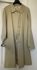 Aquascutum London. Women's rain coat Size 14R In Beige.