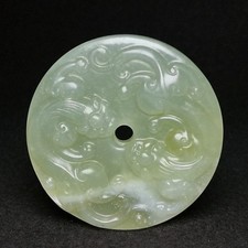 2.2 Inch Old Chinese Jade Hand-carved gecko Beast Statue Pendant Gift Collection