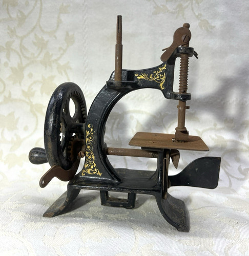 Miniature antique cast - miniature, sewing