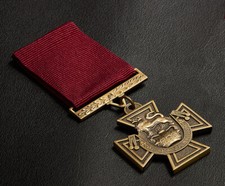 Full Size Replica Victoria Cross Medal & Ribbon. Highest Military Honour. VC