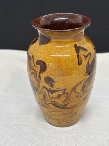Studio art pottery vase - pottery, with