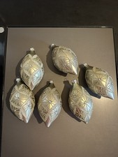 6 X Gold Embellished Pear Drop