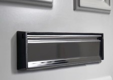 10UNIVERSAL FIT Letterboxes