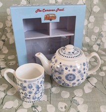 Queens by Churchill - The