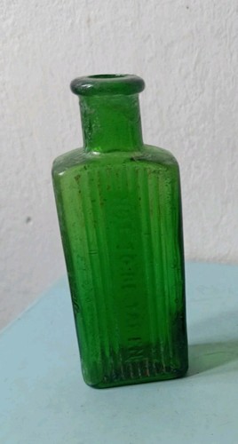 Green victorian poison - green,