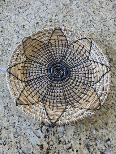 Large woven seagrass basket - large,