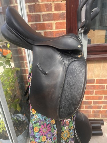 Ideal jessica dressage saddle - dressage,