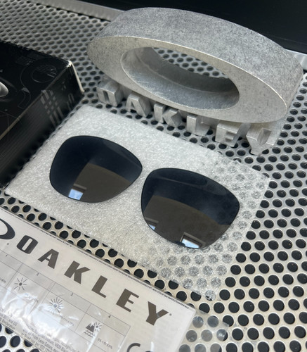 Oakley frogskins dark - lx, |