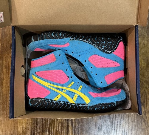 2011 asics aggressor sissy - 2011,