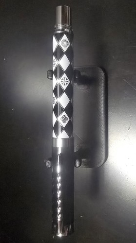Black and white marquis - and,
