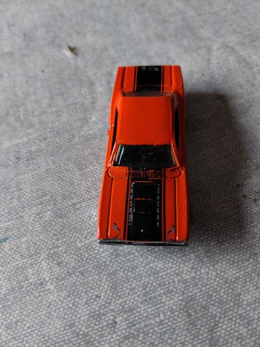 Hot wheels plymouth roadrunner - plymouth,