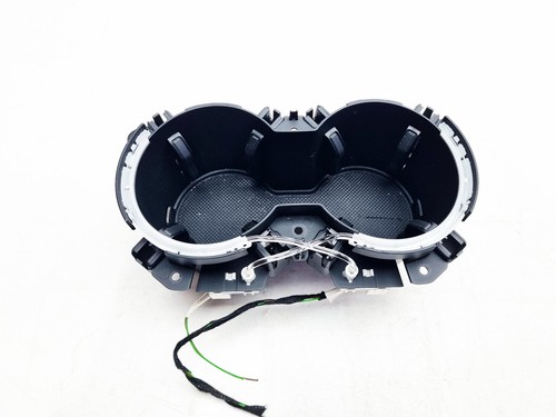 Audi front centre - b9,