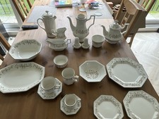 Eternal Beau Dinner Table Setting Johnson Brothers