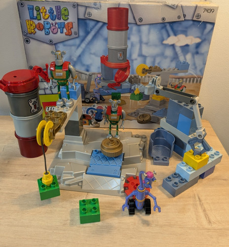 Lego duplo little robots 7439 - robots,