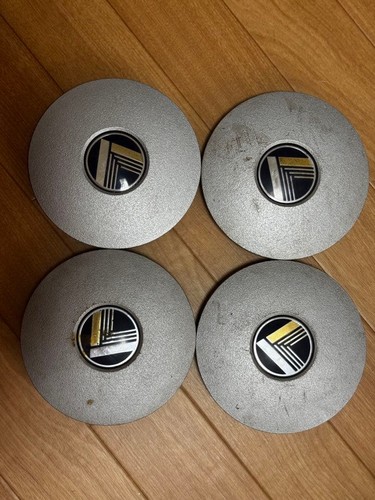 Jdm used center caps - jdm, pieces