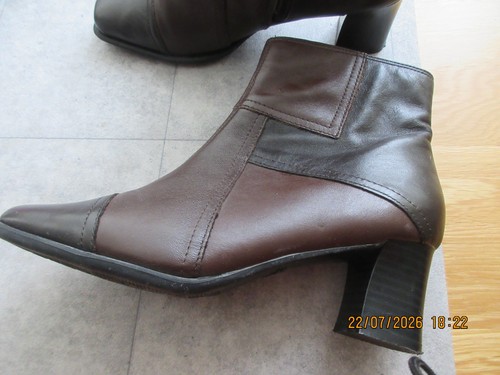 Clarks two tone ladies black - clarks,