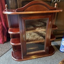 FABULOUS  FREESTANDING/WALL HANGING VINTAGE MAHOGANY DISPLAY CABINET 19” TALL 