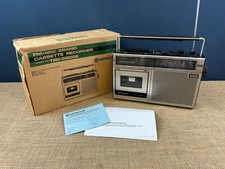VINTAGE HITATCHI TRK-5600E RADIO & CASSETTE TAPE RECORDER PLAYER BOOM BOX RETRO