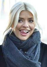 Holly Willoughby sexy tv