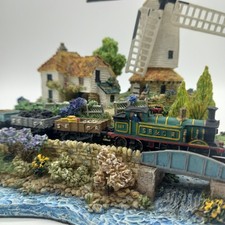 N Scale Gauge Diorama Steam Locomotive Model Railway Layout Painted Scenery A/F