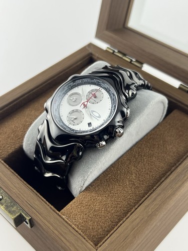 Oakley gmt watch - watch, plated