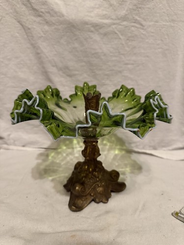 Antique green ruffled art - green,