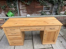 Mobel Solid Oak Twin Pedestal