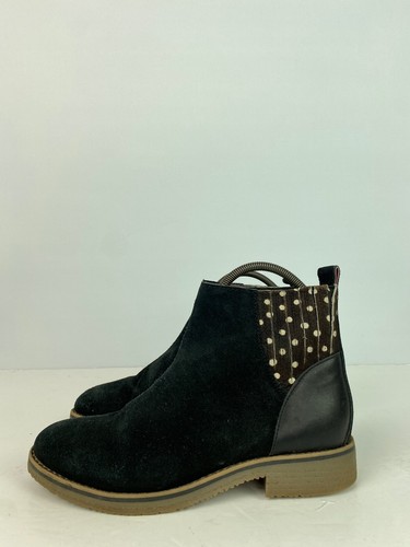 White stuff black polka dot - stuff,