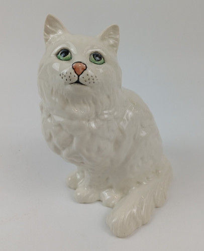 Beswick large white seated - large,