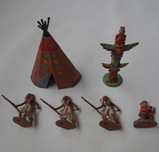 Herald Britains Teepee Wigwam + Totem Pole Vintage Plastic Toys + Figures