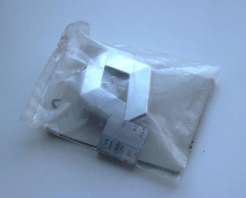 New genuine renault - genuine, badge