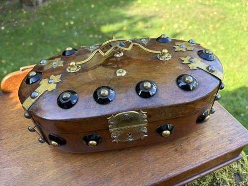 Unusual walnut antique - antique, box