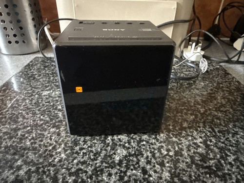 Sony icf cube alarm - sony, icf-c1
