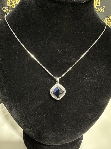 Blue emerald pendant cubic - blue,
