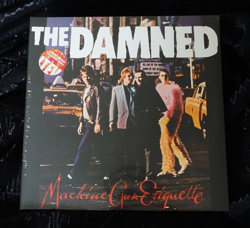 The damned machine - -, gun