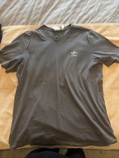 Men’s Adidas T Shirt Size Large Grey