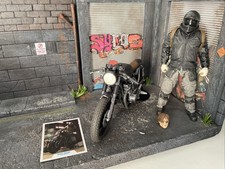 McFarlane Toys Bruce Wayne And Motorcycle The Batman (Read Description)