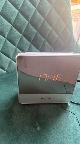 Philips alarm clock - clock, radio