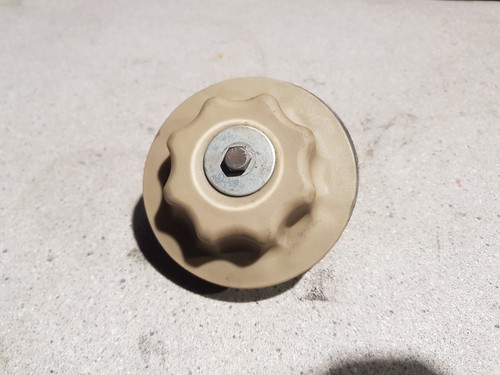 Rover spare wheel clamp - 02,